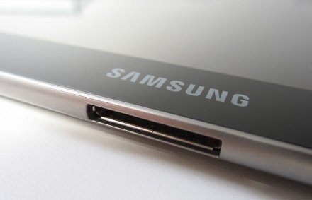 USB padrao faz falta no Galaxy Tab